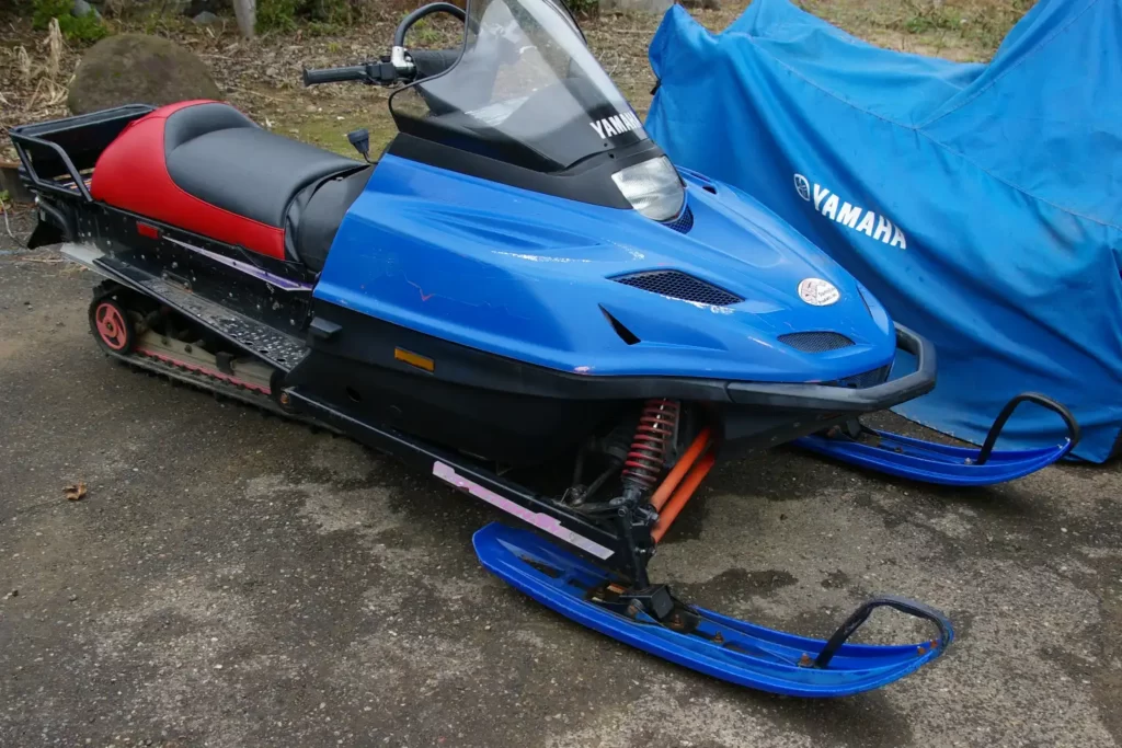 スノーモービル YAMAHA Mountain 始まり Max 600 